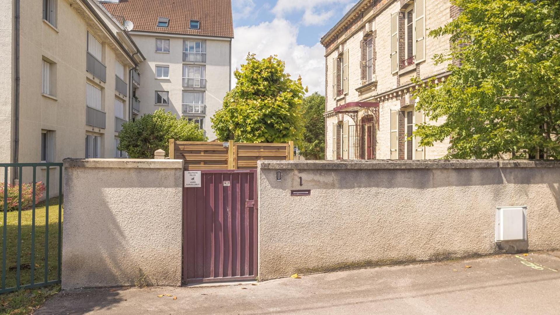 Bonappart 1 - Charme Napoleonien & Confort Troyes Kültér fotó